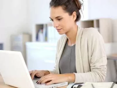 Набір тексту з фото робота