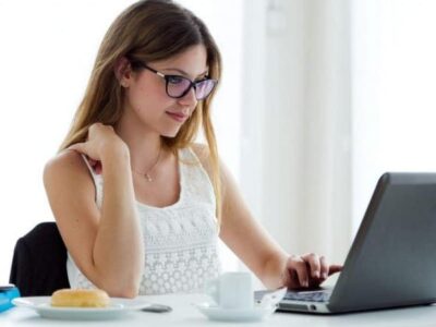 Для онлайн роботи з текстом потрібен перекладач у агентство