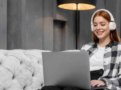 Робота вдома для підлітків 14 та старше - вичитка тексту та створення контенту з AI